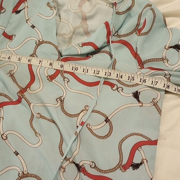 - Baby blue chain detail blouse from a collection with electric wrist - Picture 12 of 13